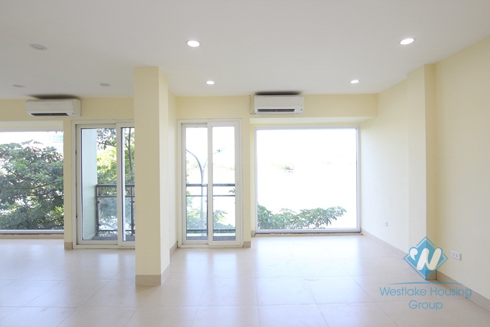 170 sqm office for rent in the heart of Tay Ho, Ha Noi